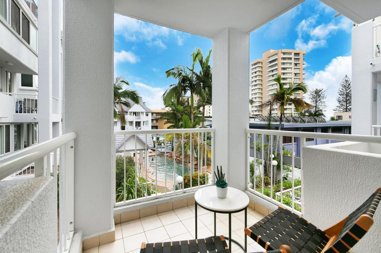 The Bay 23 Apartment Gold Coast Exterior photo